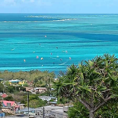 Port South EastChez Laineda Le Bijou Mourouk Rodrigues住宿加早餐旅馆 外观 照片