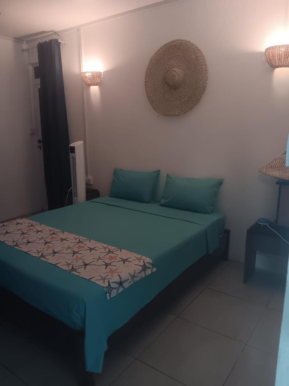 Port South EastChez Laineda Le Bijou Mourouk Rodrigues住宿加早餐旅馆 外观 照片
